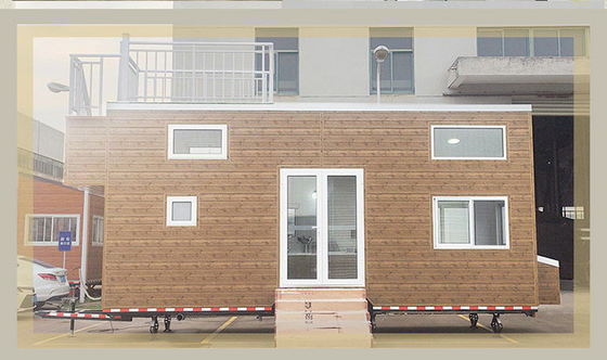 小屋デザイン オルランド 小屋の車輪 小屋の出荷準備