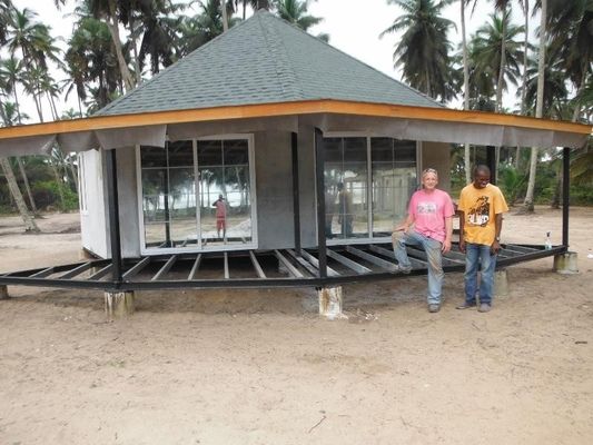 軽い鋼鉄屋根のトラス プレハブのベンチのホテル/アイランド リゾート浜のOverwaterのバンガロー